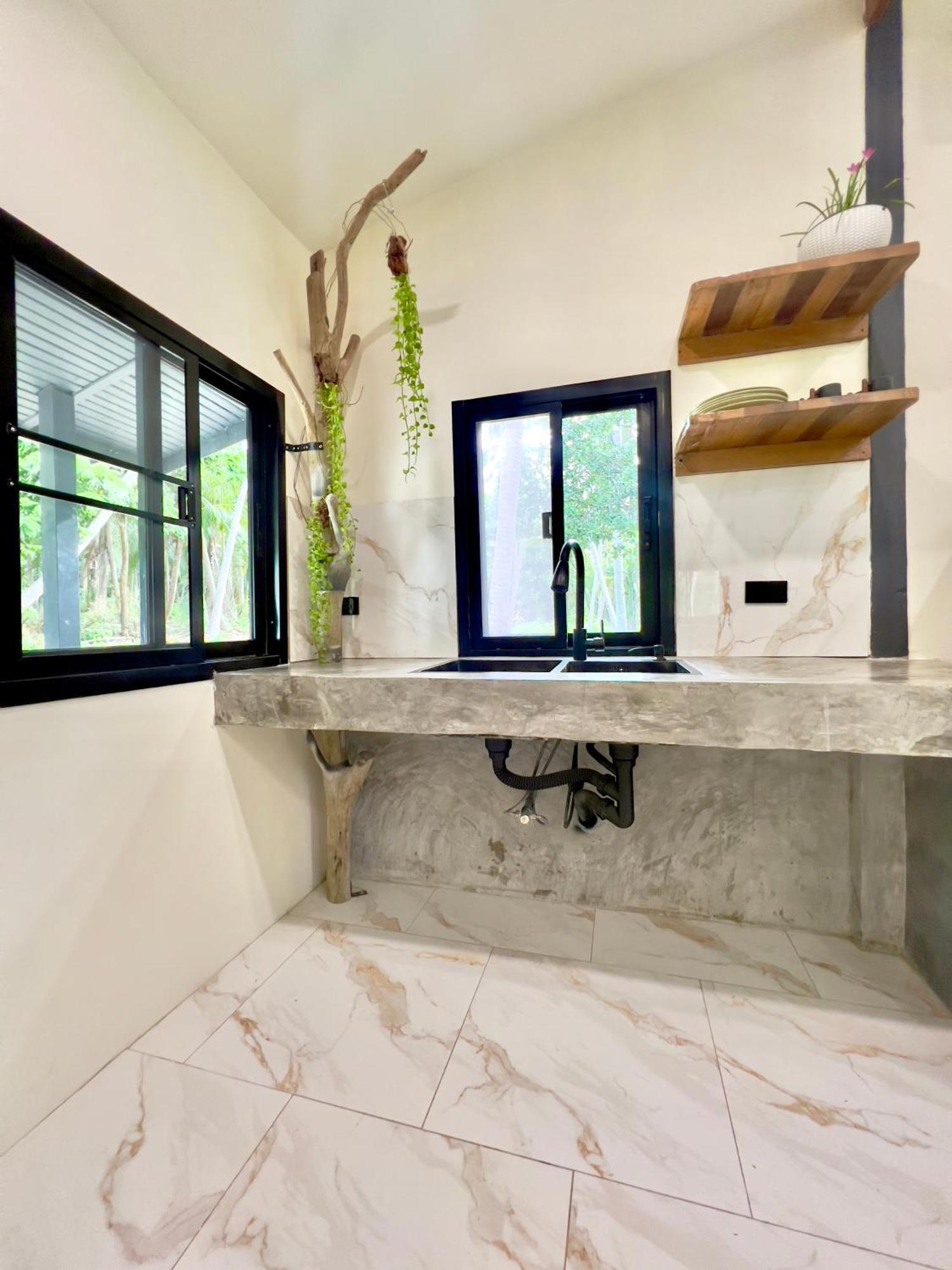 Behind The Temple Island Eco-home 15min Walk To Hin Kong Holiday home *